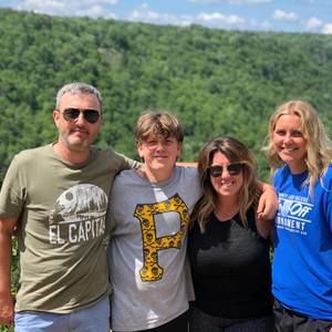 Meet your Posher, Lindsay